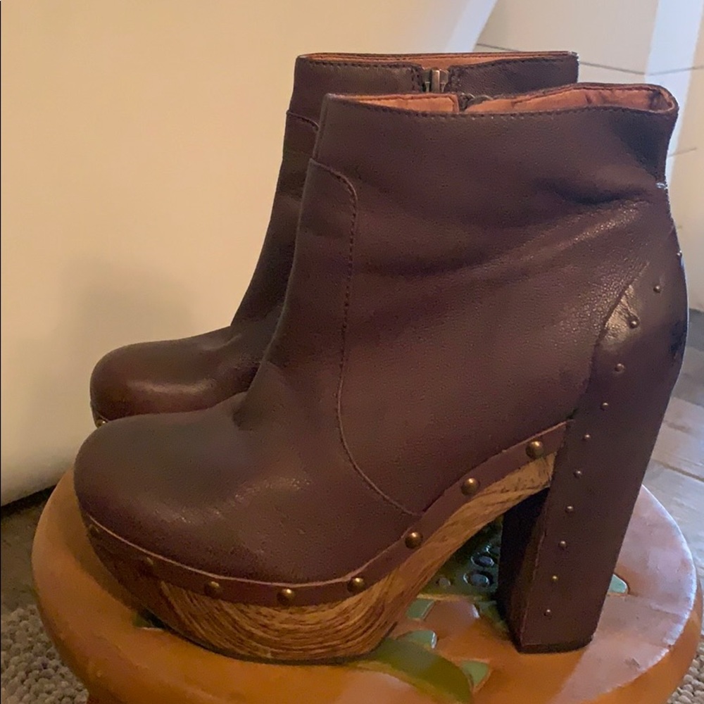 Lucky Brand booties